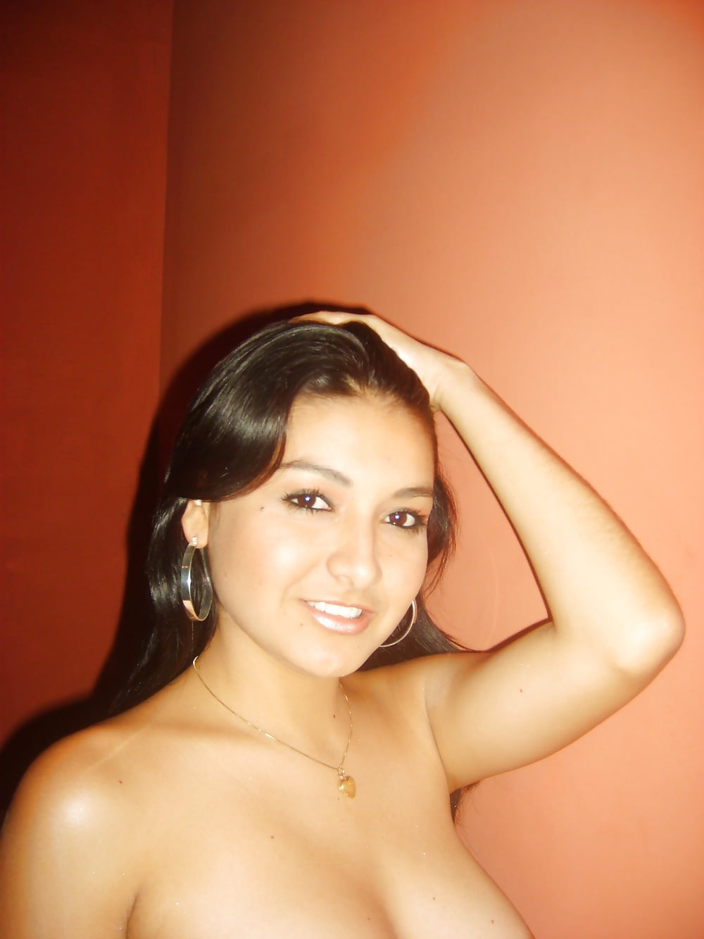 Amateur Latina Girl with Nice Big Ass Nude adult photos